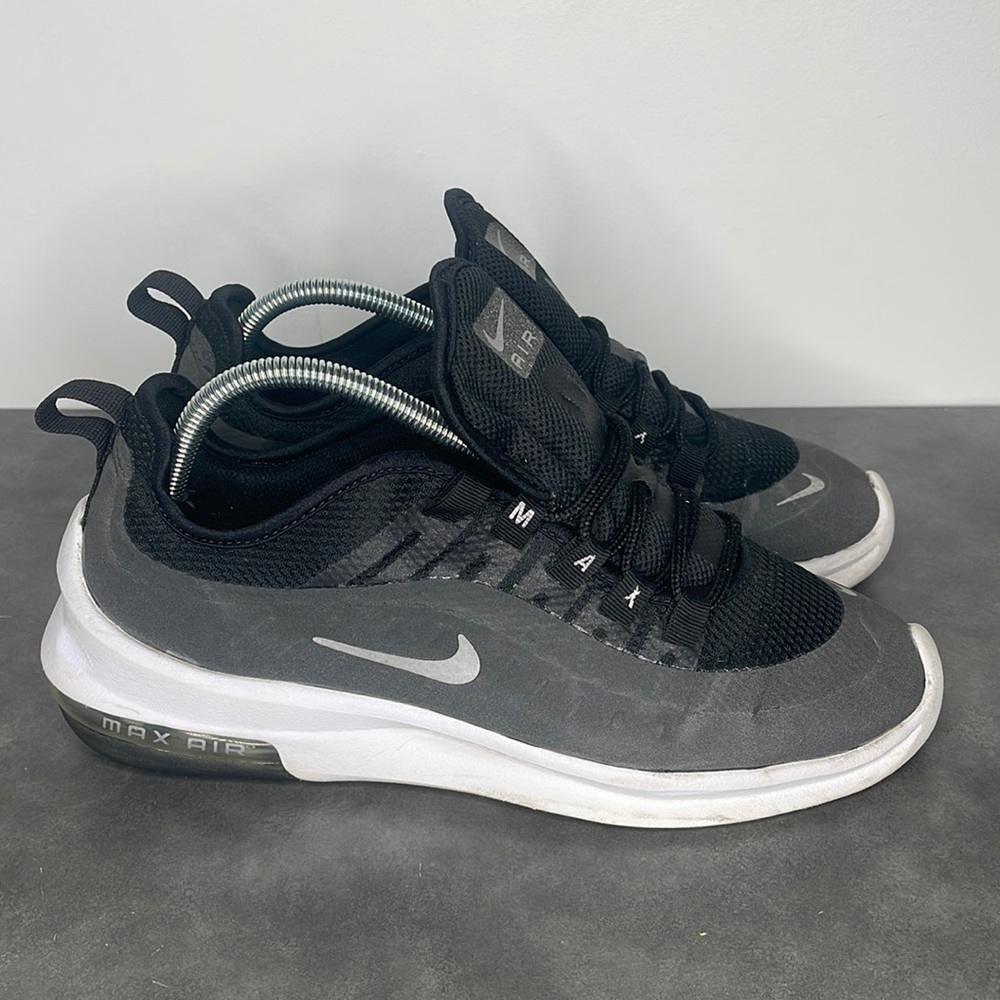 Nike Air Max grey sneakers 9.5